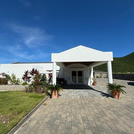 Le Domaine Anse Marcel Beach Resort Esterno foto