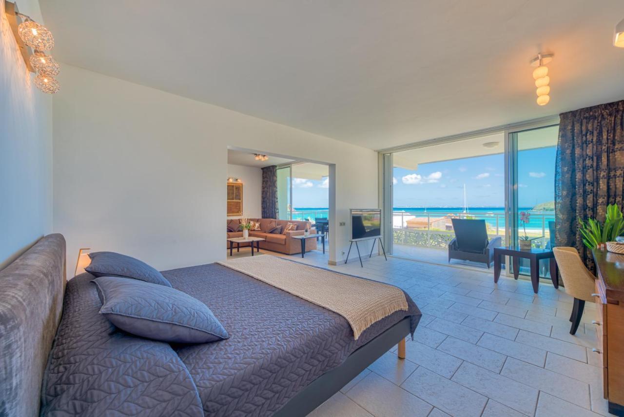 Le Domaine Anse Marcel Beach Resort Esterno foto