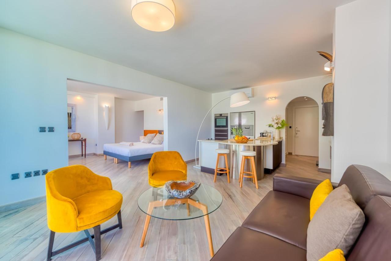 Le Domaine Anse Marcel Beach Resort Esterno foto