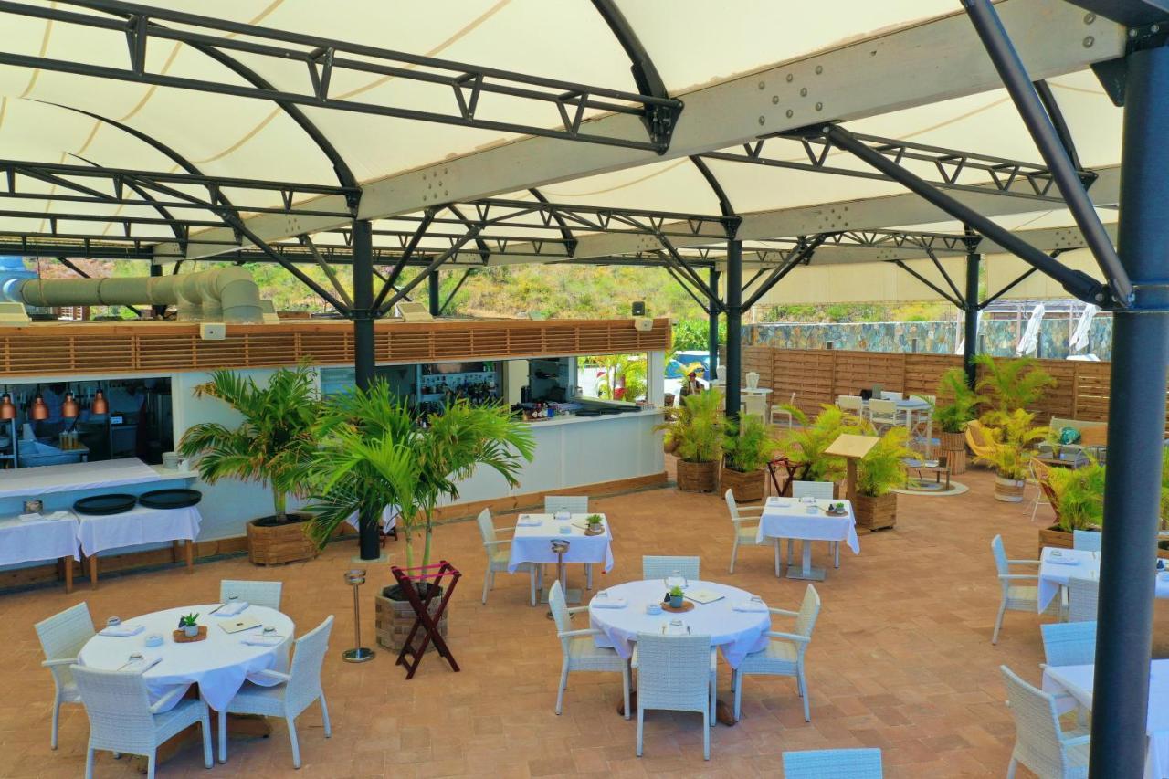 Le Domaine Anse Marcel Beach Resort Esterno foto