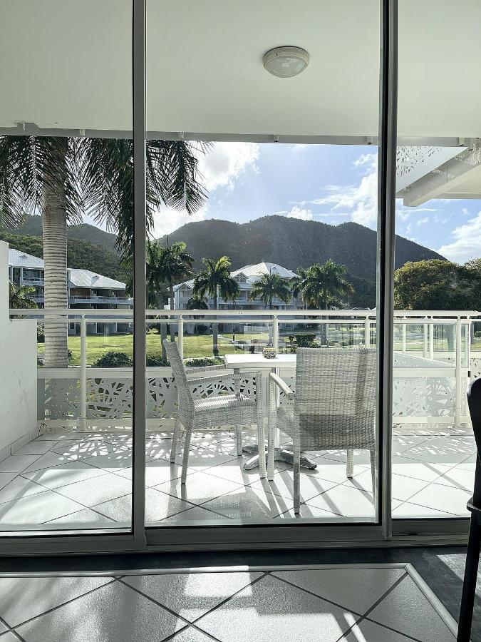 Le Domaine Anse Marcel Beach Resort Esterno foto